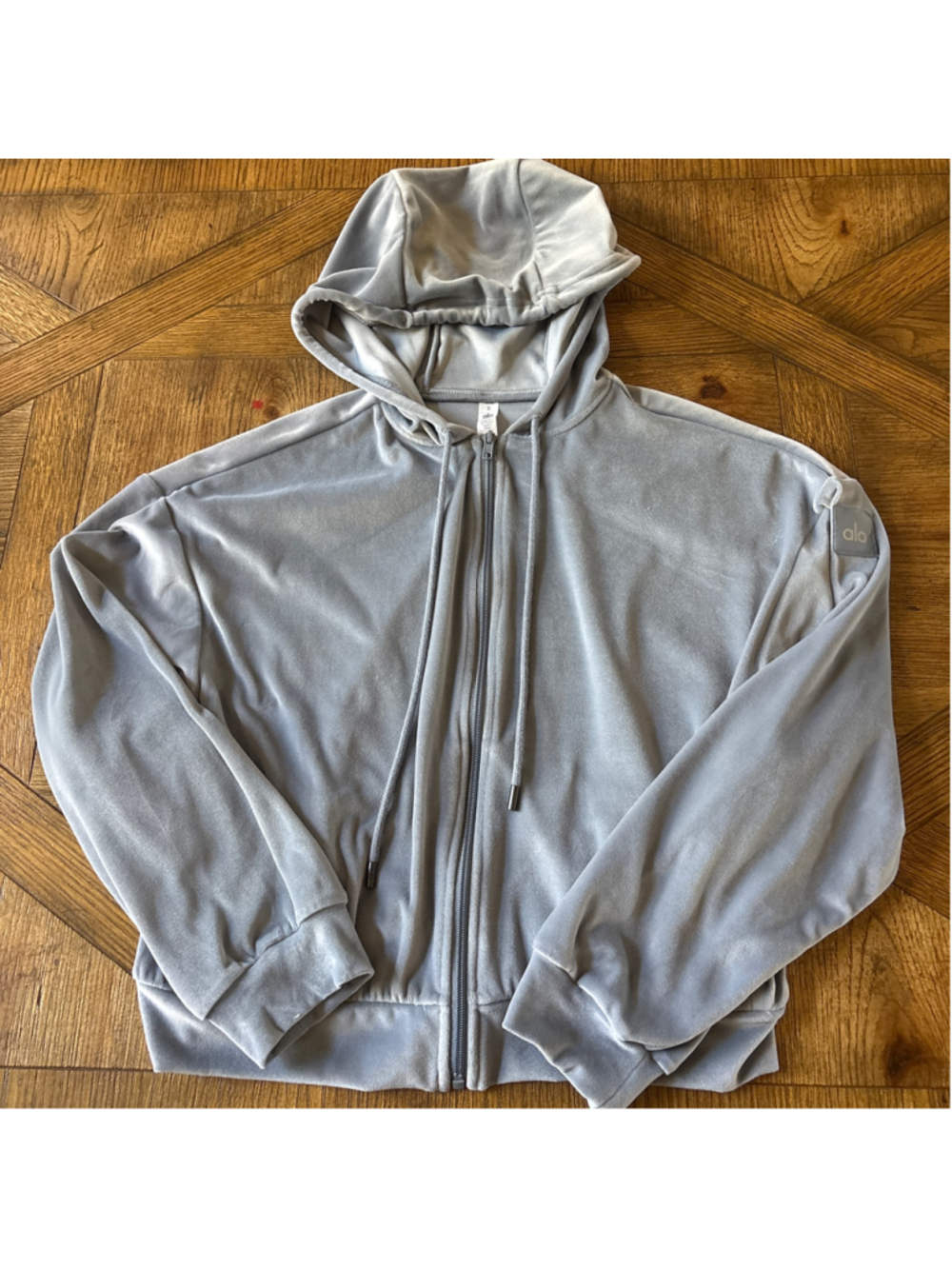 Alo Yoga Velour glimmer Full -Zip Hoodie cropped